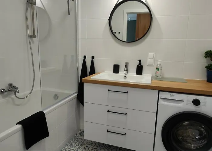 Nova Graniczna - Centrum, Self Check-in, Bezplatny Podziemny Parking, Klimatyzacja Daire *